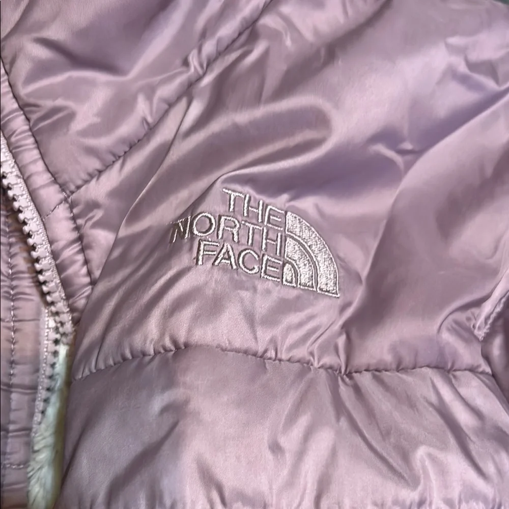 The North Face Girls Medium (10/12) Reversible Light Purple Puffer